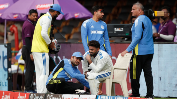 Concerns around Rishabh Pant as ball hits kneecap; Rohit Sharma gives update