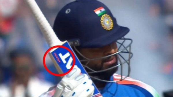 Shreyas Iyer Seen Using “HITMAN” Bat During India vs New Zealand Champions Trophy 2025 Encounter