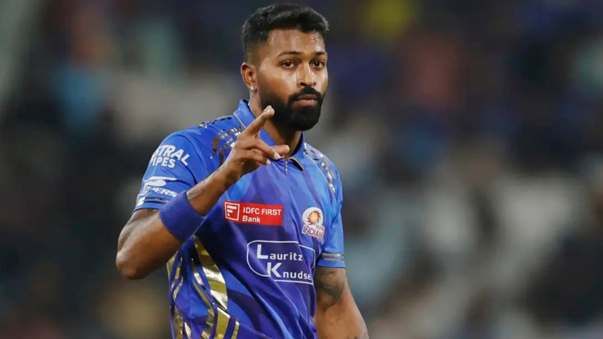 Hardik Pandya 200 T20 wickets MI vs RCB IPL 2025
