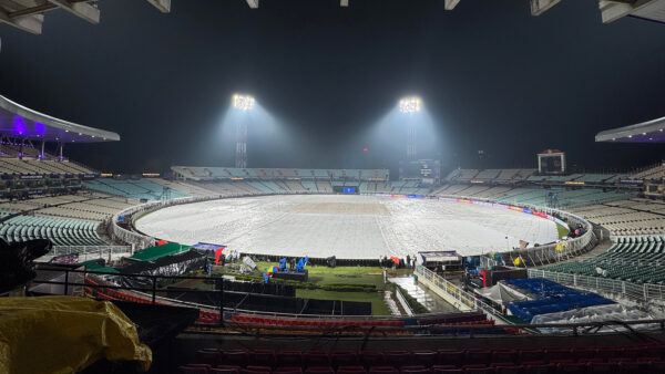 KKR vs PBKS Cut Off Time, Revised Target: Thunderstorm Hits Eden Gardens During IPL 2025 Clash