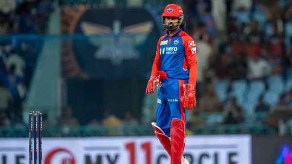 Why Is KL Rahul Not Keeping Wickets for Delhi Capitals in IPL 2025 Match Against KKR?