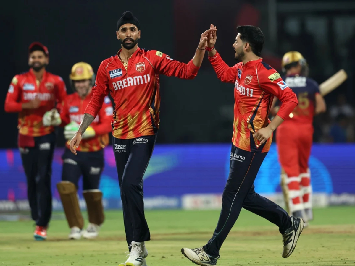 Punjab Kings Owner Preity Zinta Denies Claim of Hitting Back at Rishabh Pant for His Comment Ahead of IPL 2025
