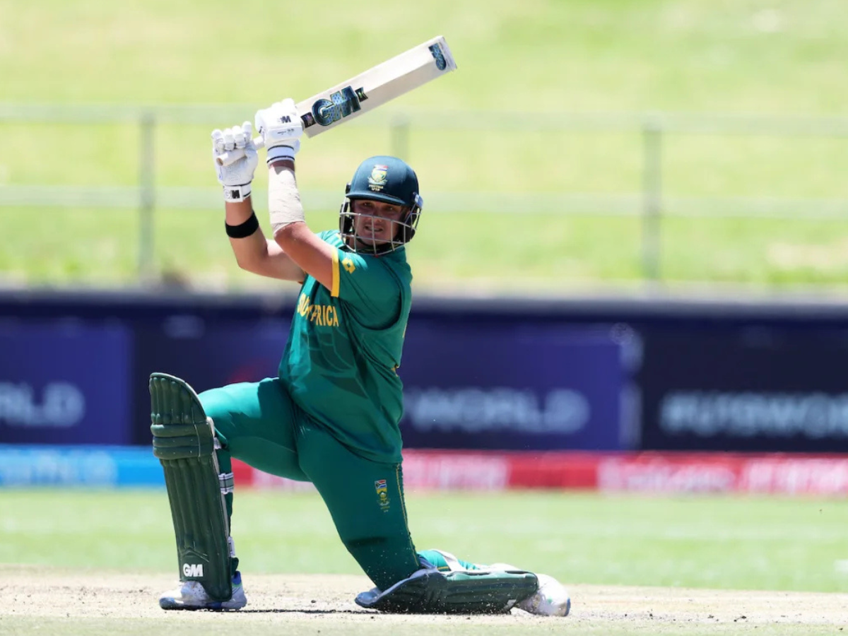 Neil Brand applauds Paarl Royals Lhuan-dre Pretorius and Mumbai Indians Dewald Brevis