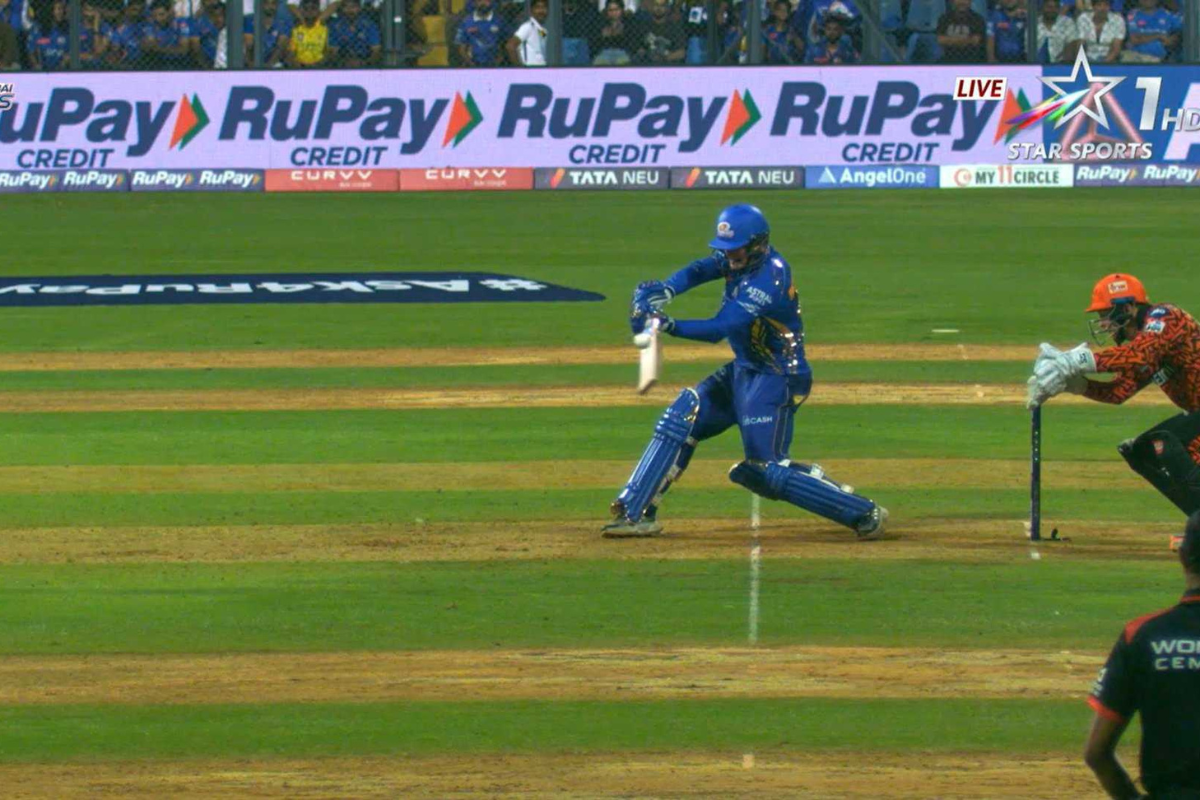 heinrich klaasen gloves error ryan rickelton mi vs srh ipl 2025