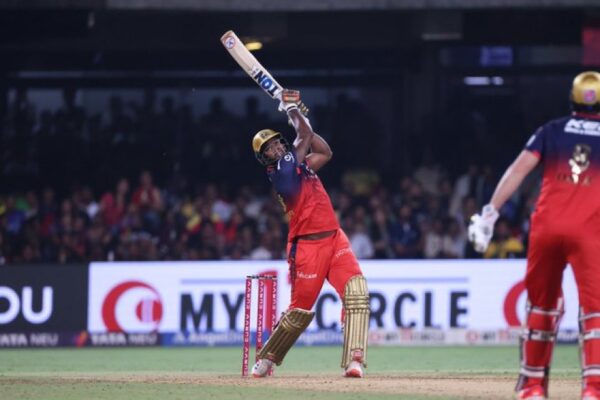 Fastest 50 in IPL: Romario Shepherd Misses Record by 1 Ball vs CSK in IPL 2025