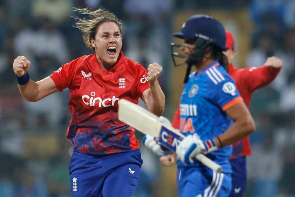 ENG-W vs IND-W Dream11 Prediction Today 1st T20I