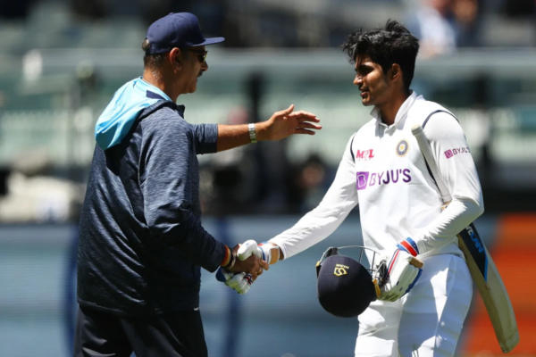 Ravi Shastri Leaves Out X-Factor Player, Favours Veteran Star Over Young All-rounder in Playing XI For India’s First Test in Leeds