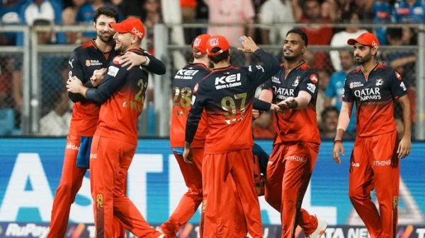 Are RCB Considering Releasing India Bowling Duo Before IPL 2026 Auction?