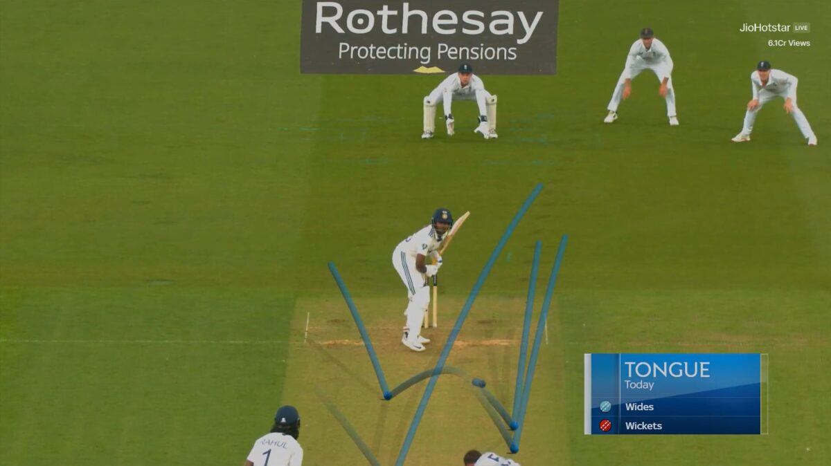 Josh Tongue ball tracking in the Oval Test.
