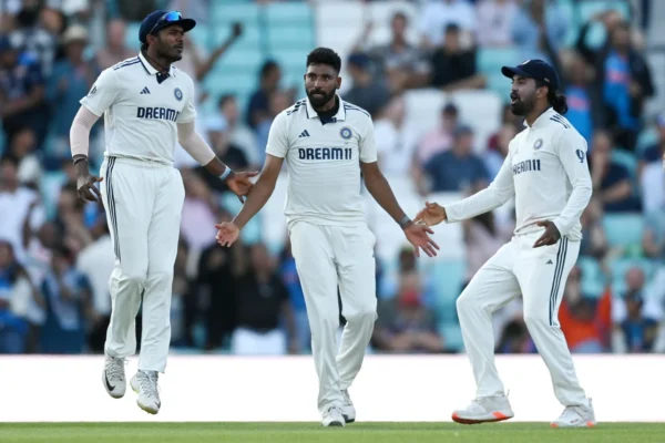 Mohammed Siraj And Shubman Gill Pull Off Great Strategic Bluff To Castle Zak Crawley In Dying Moments Of Day 3 [WATCH]