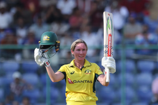Beth Mooney Smashes Second Fastest Hundred in Women’s ODIs Against India as Australia Make 412 in INDW vs AUSW 3rd ODI