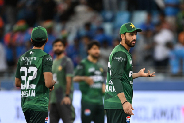 Former Pakistan Pacer Taunts Salman Ali Agha As ‘Einstein’ for Batting First in Asia Cup 2025 Clash Against India