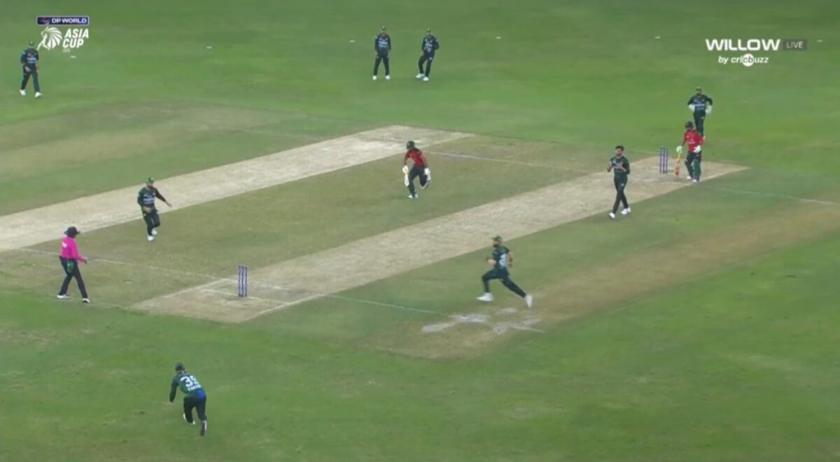 Massive brainfade from Pakistan! Squanders easy runout with both batters stranded at same end in PAK vs BAN Asia Cup 2025 [WATCH]