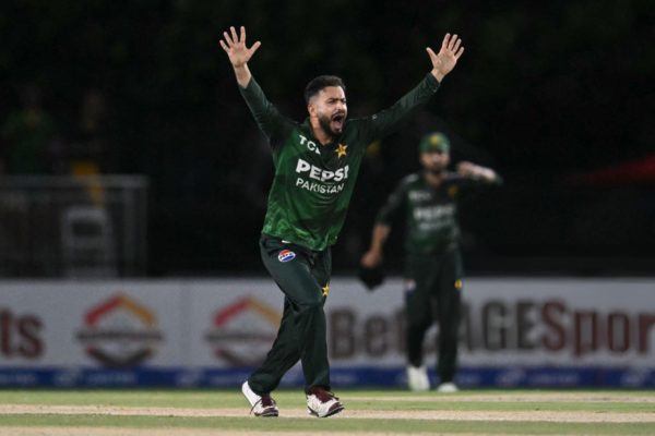 Pakistan’s Handling of Mohammad Nawaz Serves as Quiet Rebuttal to Mike Hesson ‘Best Spinner’ Claim.