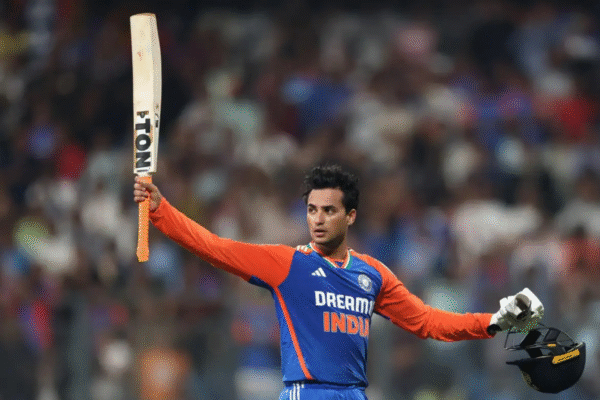 SRH Coach Reveals Technique Change That Has Helped Abhishek Sharma Unlock Beast Mode