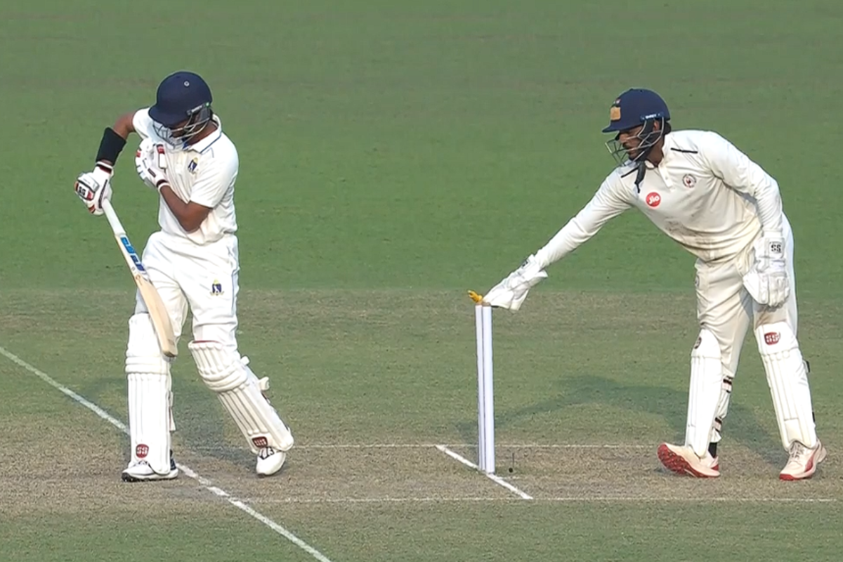 Urvil Patel Chennai Super Kings CSK MS Dhoni Shahbaz Ahmed Ranji Trophy 2025-26 BEN vs GJ