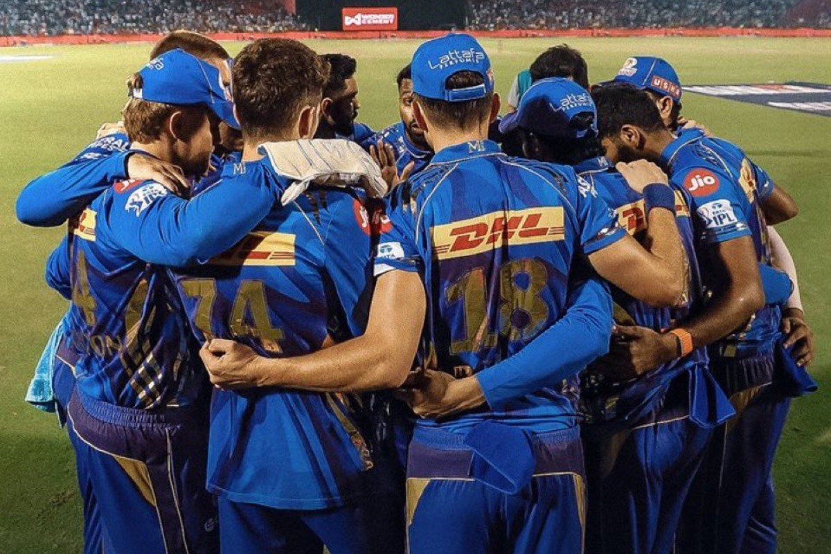 Auqib Nabi among MI target players for IPL 2026 auction.