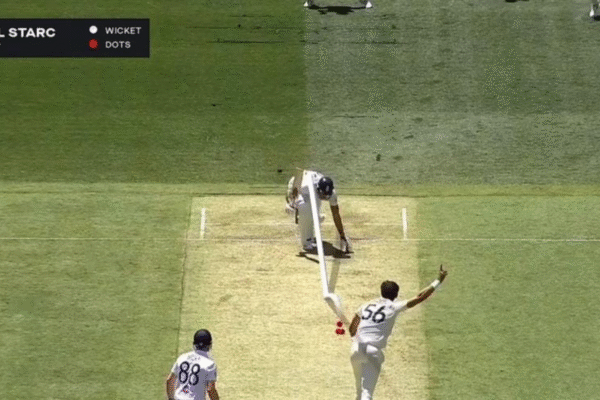 Mitchell Starc Dismisses Ben Stokes for 10th Time With a Perfect Set-Up in First Ashes 2025 Test [WATCH].