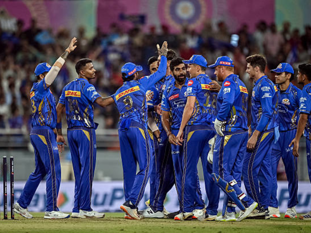 Set to be in Mumbai Indians Retentions 2026, Kiwi Star Mitchell Santner Slams Whirlwind Half-century Ahead of IPL 2026 Auction