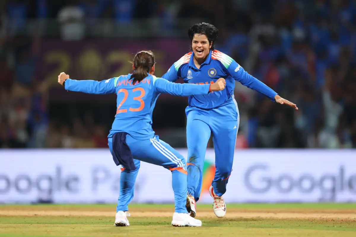 Why Shafali Verma Bowling Was a Masterstroke By Harmanpreet Kaur In the Women's World Cup 2025 Final